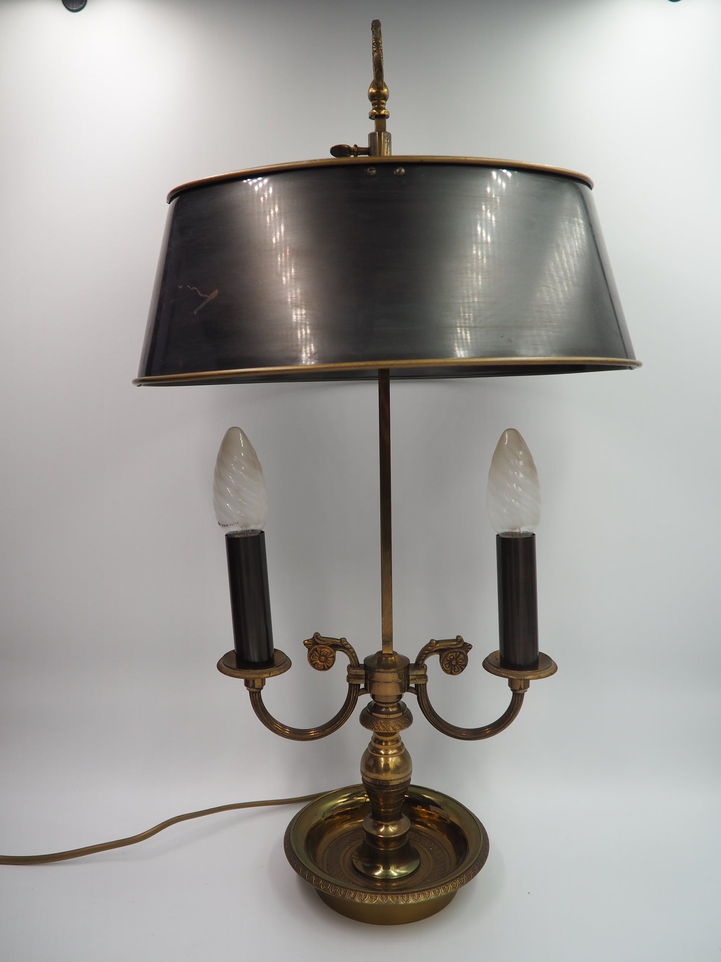 Lampe de table bouillotte