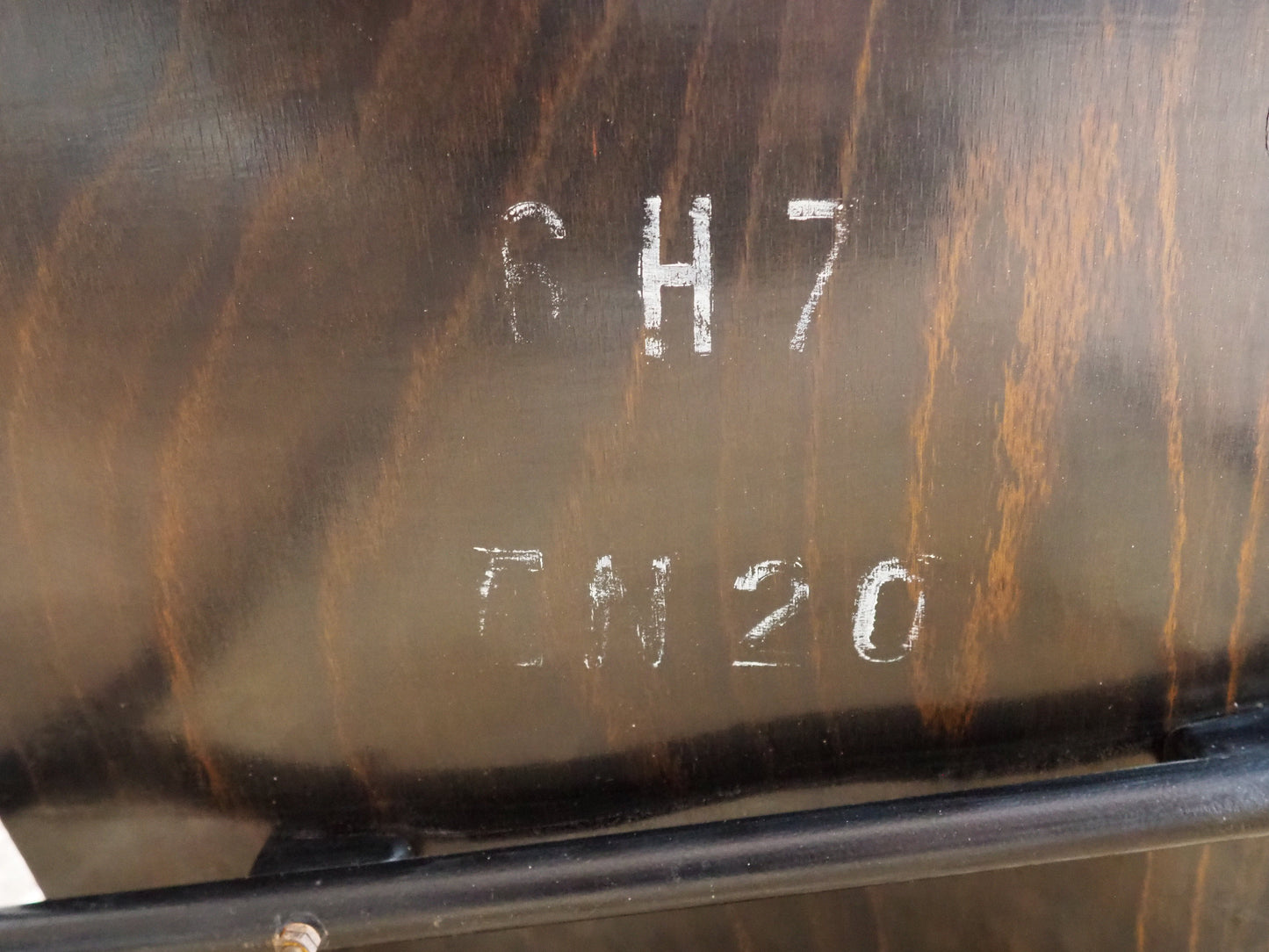 Chaise Pagholz en bois et acier