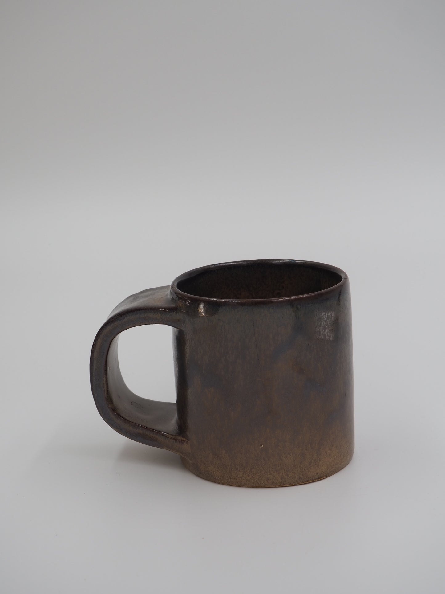 Grosse tasse en grès