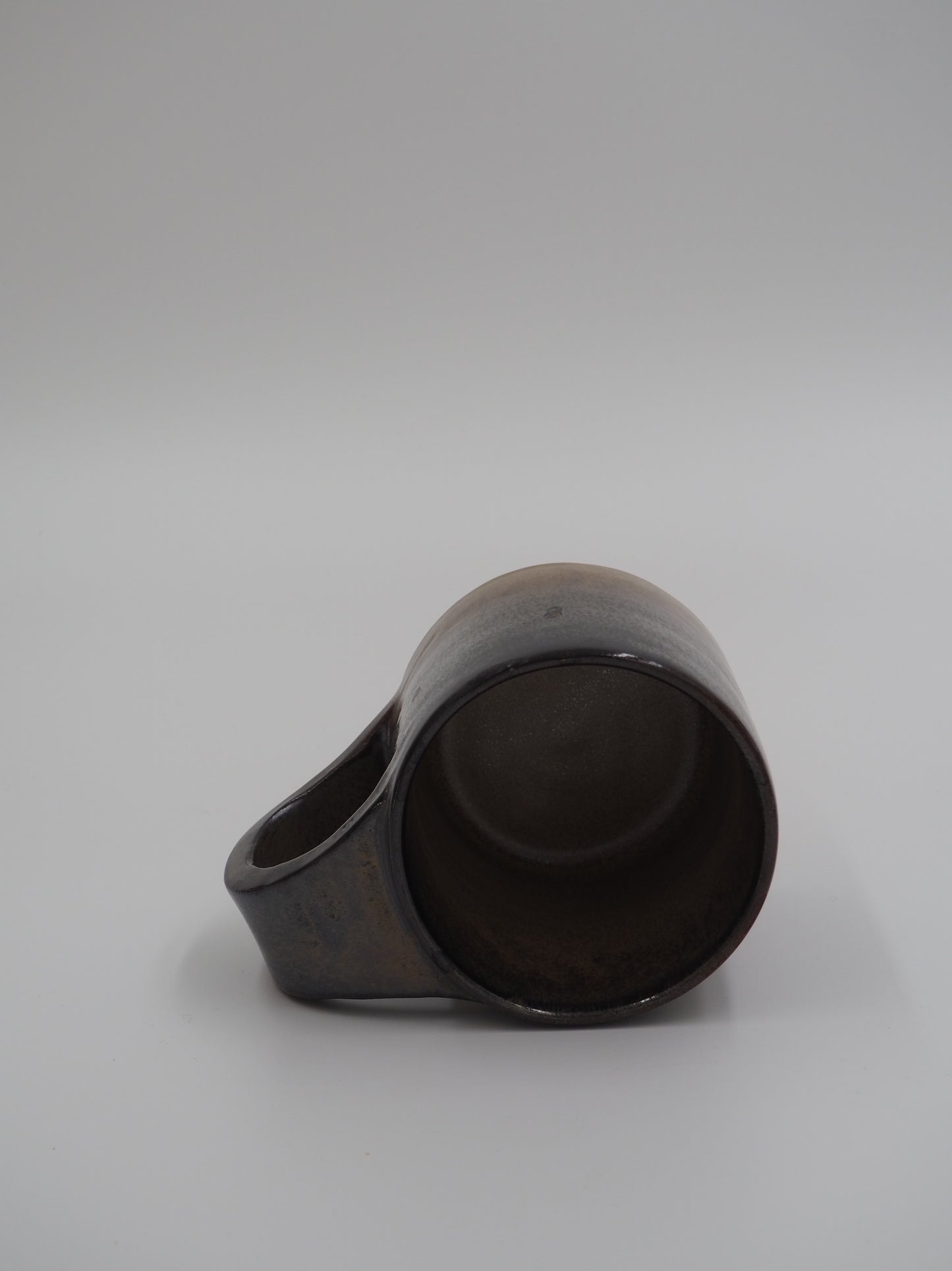 Grosse tasse en grès